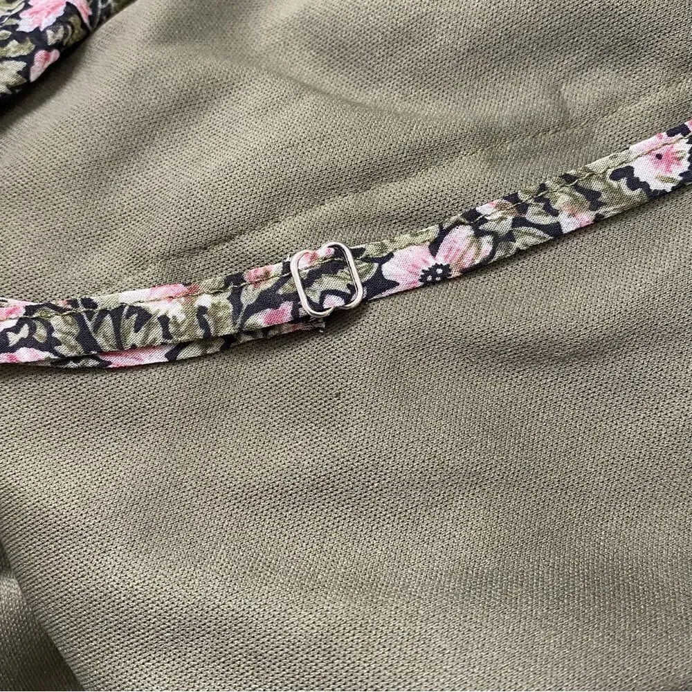 MISSGUIDED ROMPER FLORAL PRINT - Picture 15 of 15